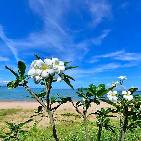 Star Light Beach Resort And Restaurant Chumphon Eksteriør billede