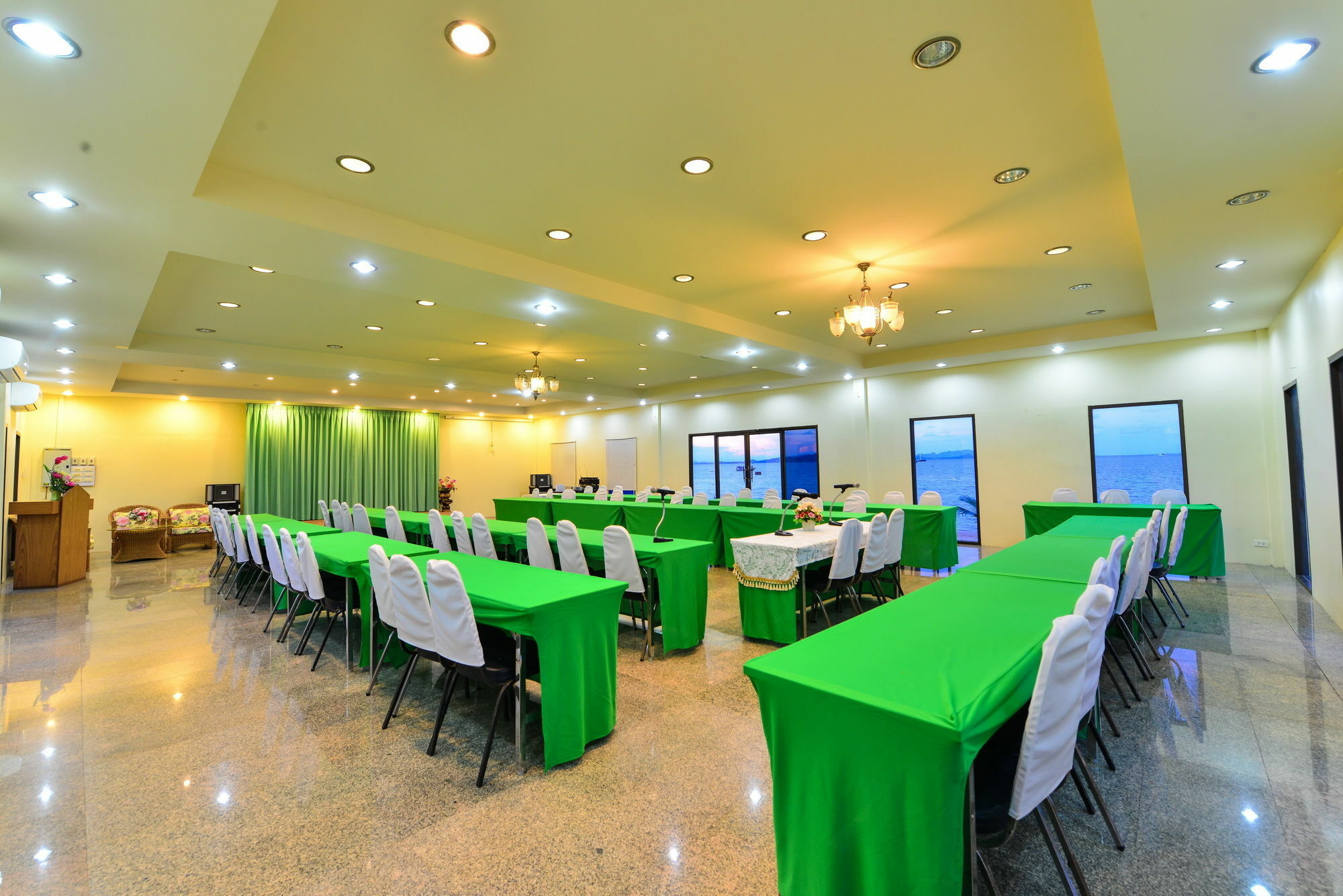 Star Light Beach Resort And Restaurant Chumphon Eksteriør billede