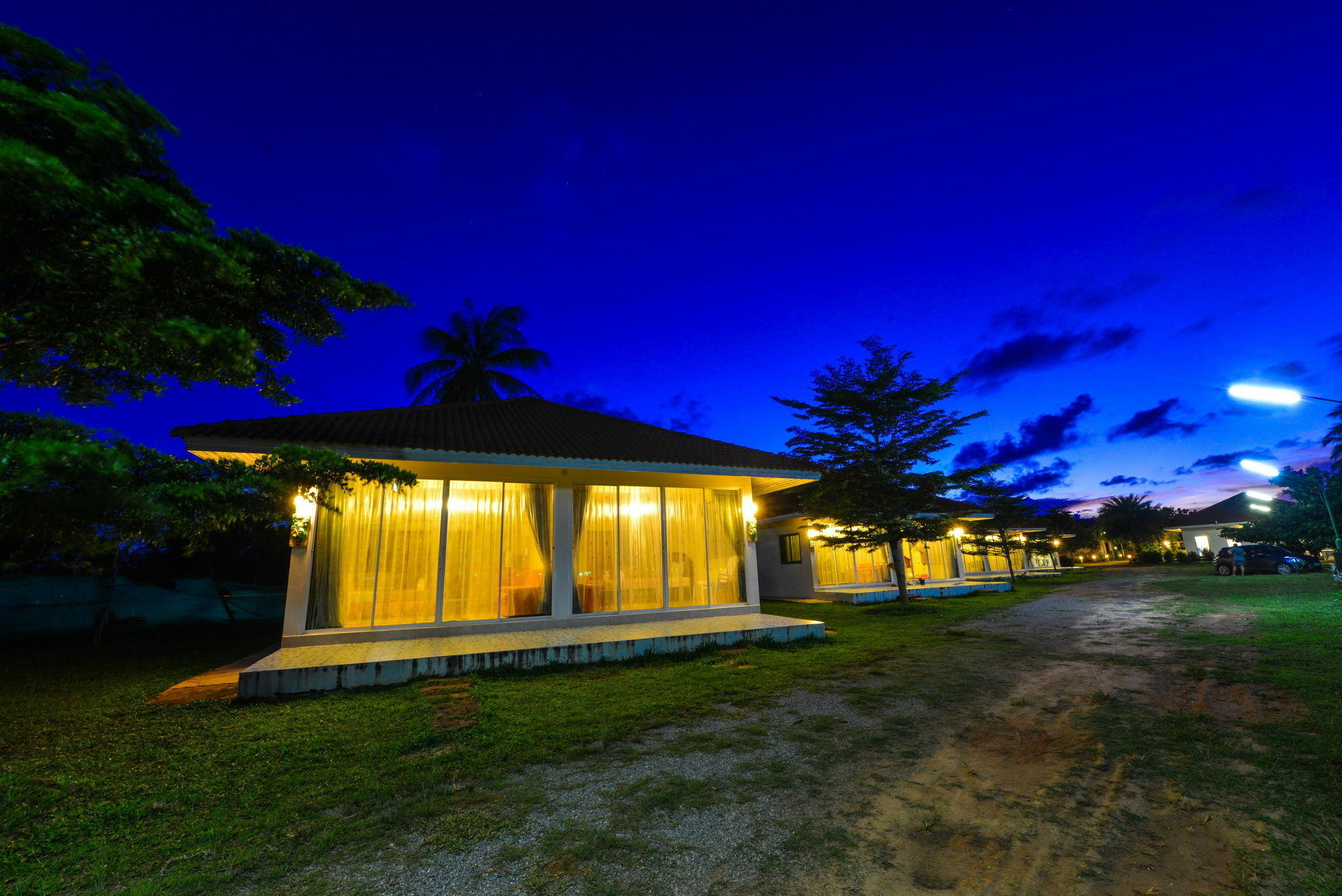 Star Light Beach Resort And Restaurant Chumphon Eksteriør billede